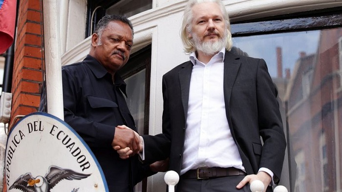 Julian Assange will sich stellen