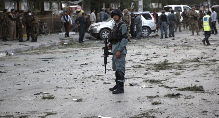 El ataque suicida en Kabul deja al menos 13 muertos