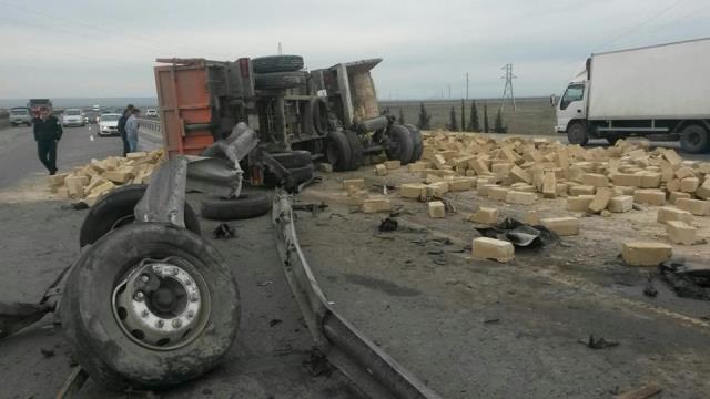 “Kamaz” yol təsərrüfatına 8 min ziyan vurub
