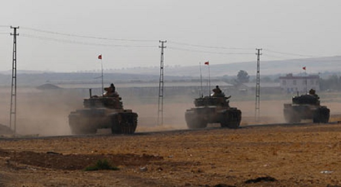 Türkiyənin daha 10 tankı Suriya sərhədini keçib