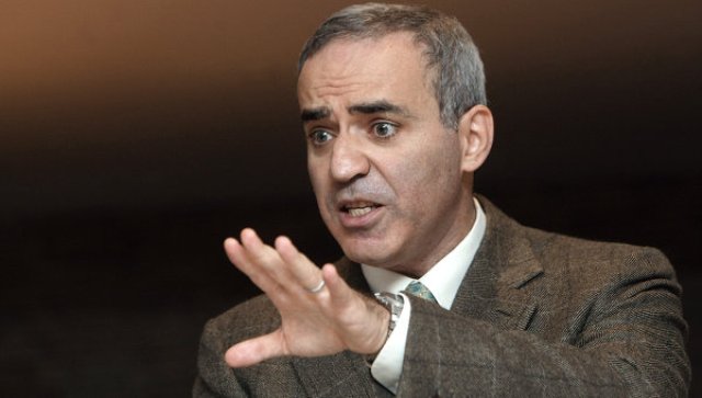 Chess grandmaster Kasparov banned from FIDE for two years