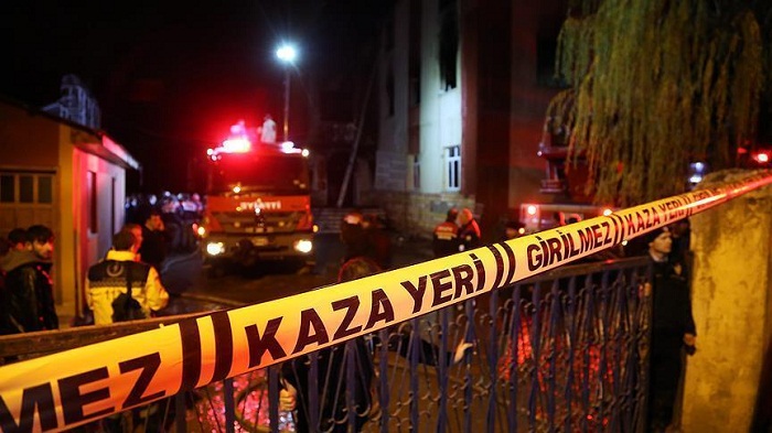 Enquête sur l`incendie d`Adana: Garde à vue pour 14 personnes