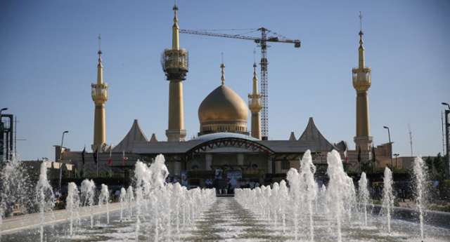 One killed, five wounded in Tehran Shrine shooting