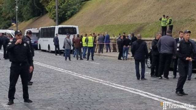 Two injured as blast hits central Kiev
