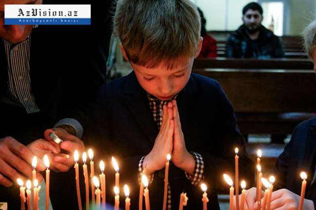 Azərbaycan pravoslavları Milad bayramını qeyd edir