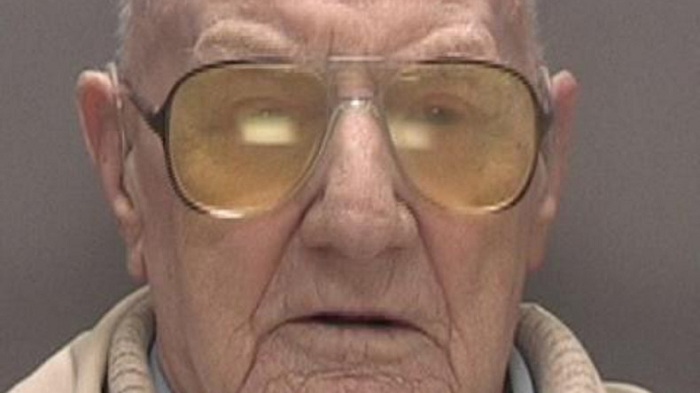 101-Jähriger wegen Kindermissbrauchs zu 13 Jahren Haft verurteilt