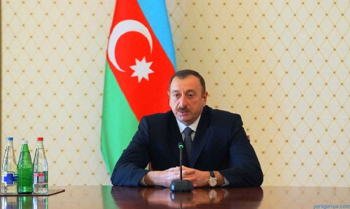 Ilham Aliyev kommentierte Absturz des Manat