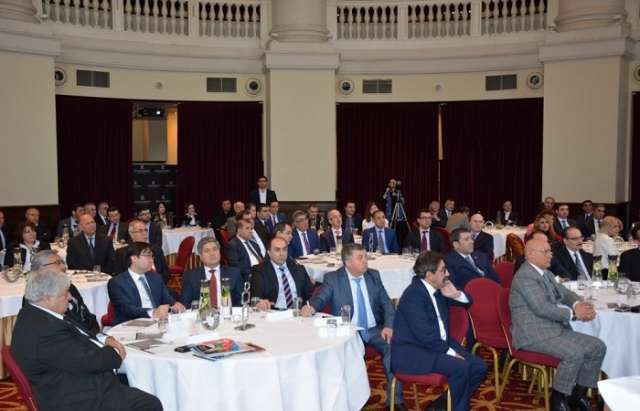 Fünfte Tagung des Kongresses der in Europa lebenden Aserbaidschaner tagt in Amsterdam