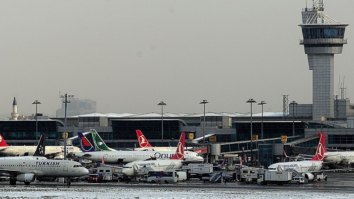 148 passeports européens et français saisis à l`aéroport d`Istanbul