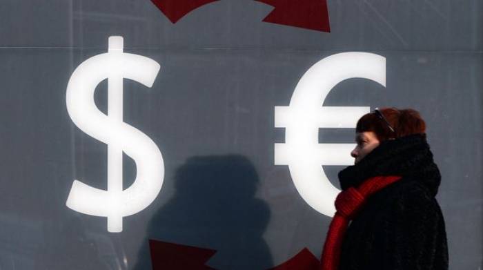 L'euro dépasse le seuil de 1,20 dollar pour la première fois depuis janvier 2015