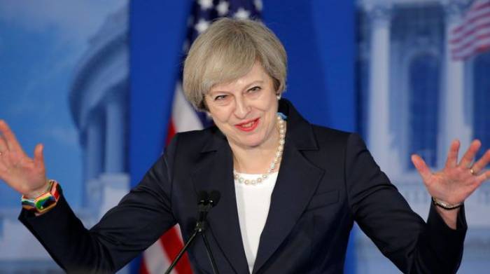 Theresa May risque de perdre sa majorité au parlement