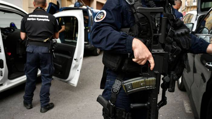 Opération antiterroriste à Villejuif: deux hommes interpellés