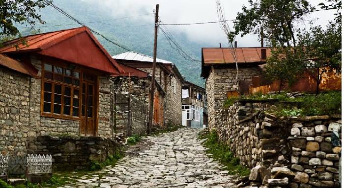 Euronews präsentiert Bericht über die antike aserbaidschanische Stadt Lahij - VIDEO
