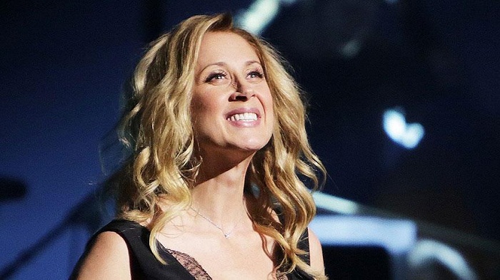 Lara Fabian exprime son soutien à la Turquie après la tentative de coup d`État