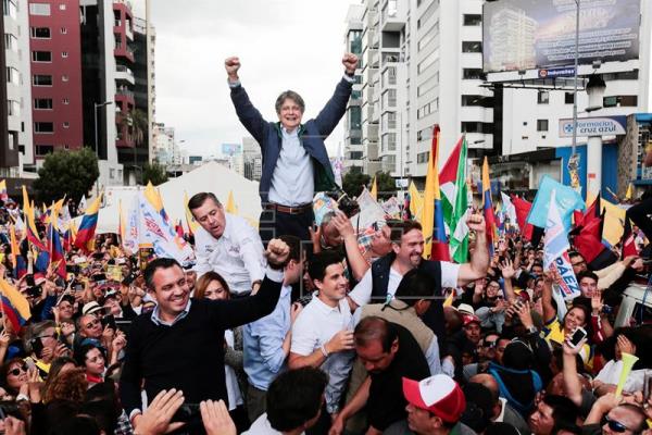 Guillermo Lasso pide “unidad“ a los demás candidatos de cara a la posible segunda vuelta
