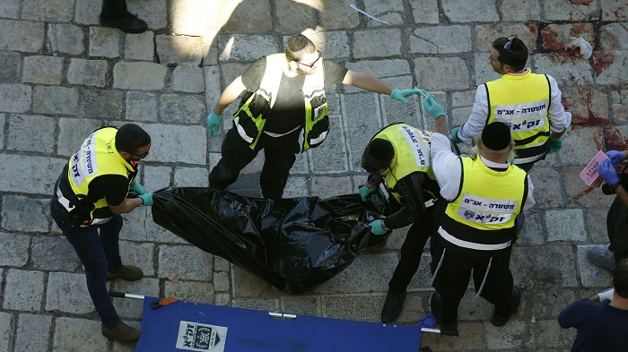 Israël: deux policiers poignardés à Jérusalem