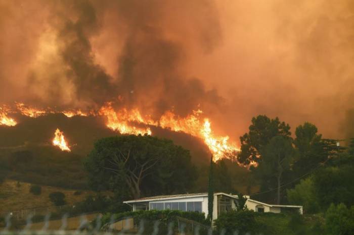 Incendie de dimension historique à Los Angeles