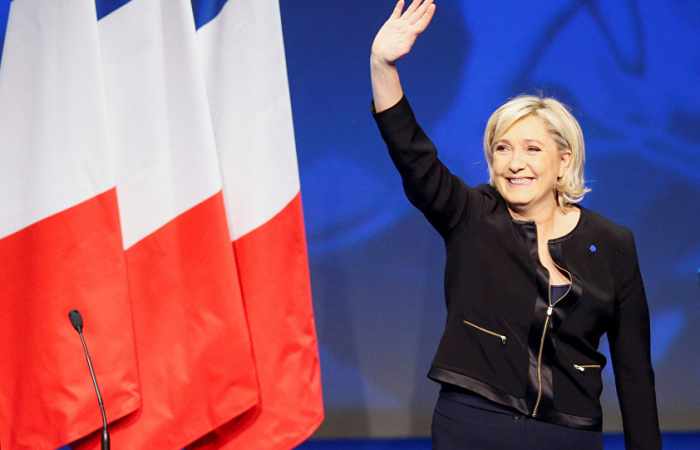 Francia celebrará referéndum sobre salida de la UE si gana Le Pen