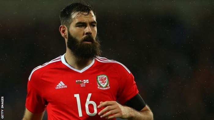 Wales: Joe Ledley `still has chance` of Euro 2016 after leg-break