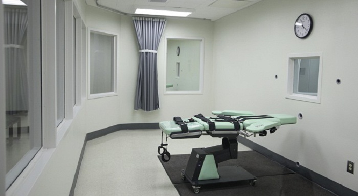 Judge rules Alabama death penalty mechanism unconstitutional
