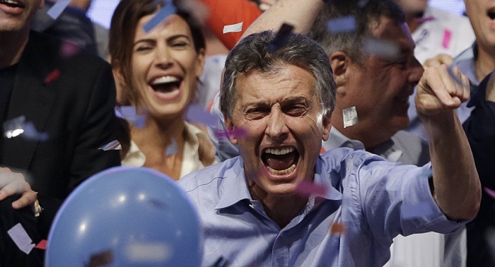 Présidentielle en Argentine: le libéral Macri met fin à l’ère Kirchner