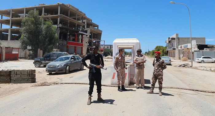 Las fuerzas libias entran en Sirte y arrebatan el puerto a los yihadistas