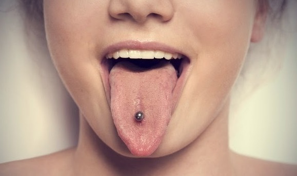 Regardez minutieusement votre langue, et si vous voyez l’un de ces symptômes vous pourriez être en difficulté…?!