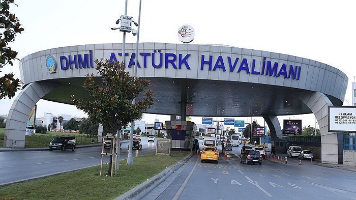 Attaque terroriste d`Istanbul: Deux des trois kamikazes identifiés