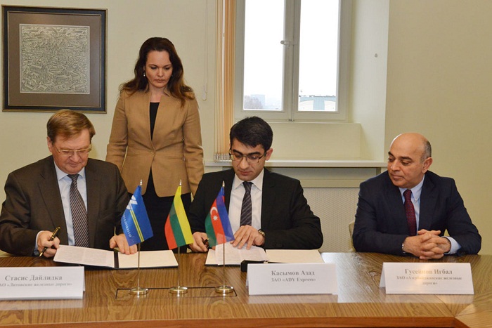 Azerbaijan, Lithuania sign agreement on cargo transportation