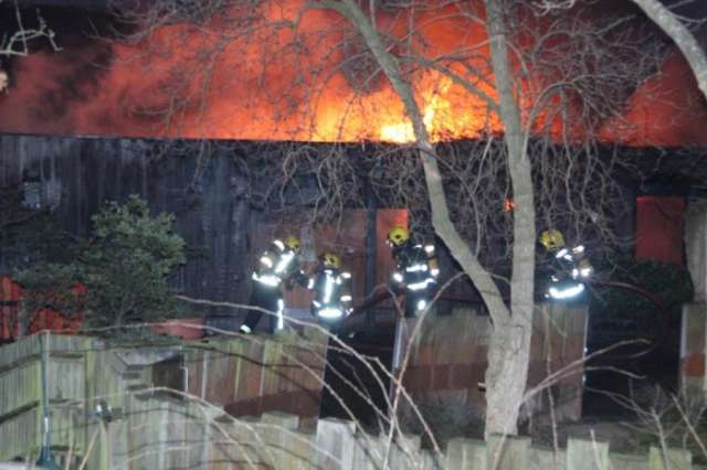 London Zoo fire: Seventy firefighters tackle cafe blaze
