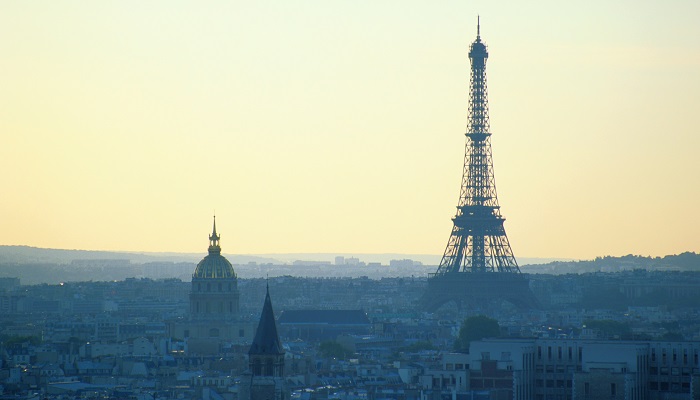 Paris və Londonun miqrantlarla siçan-pişik oyunu