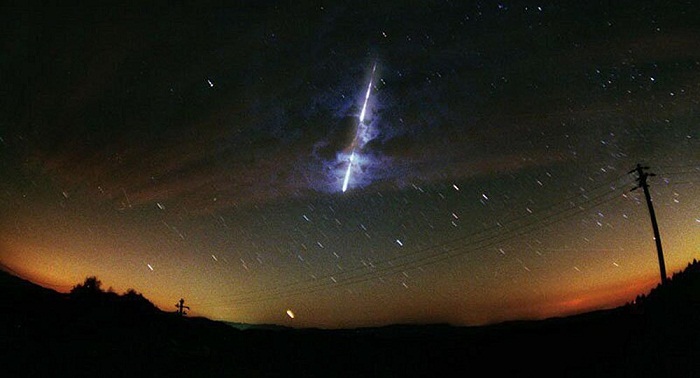 Lueurs et bruits mystérieux dans le ciel de l’Australie