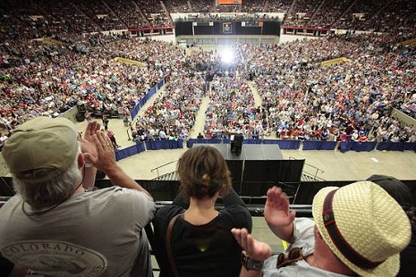 Bernie Sanders Draws Big Crowd to Wisconsin Rally