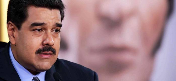Maduro le pide a Rajoy no meterse con Venezuela y dice que tiene una obsesión "estúpida"
