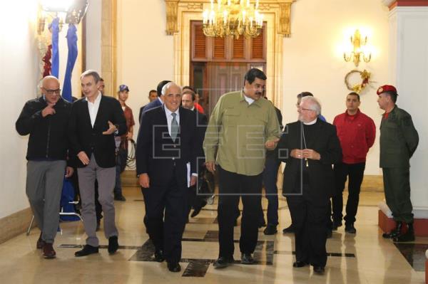 La oposición venezolana cierra el capítulo del diálogo con el Gobierno de Maduro