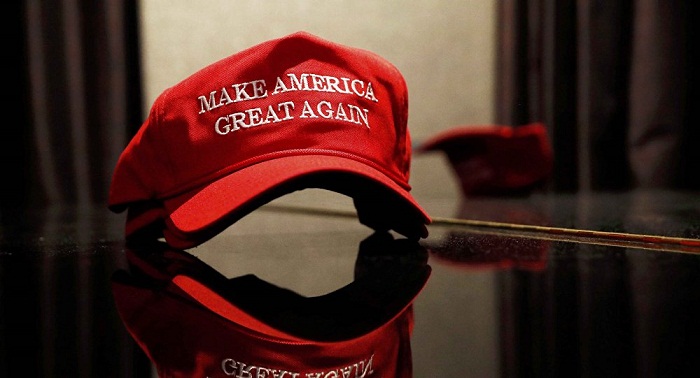 Une lycéenne US attaquée pour son soutien à Trump - VIDEO