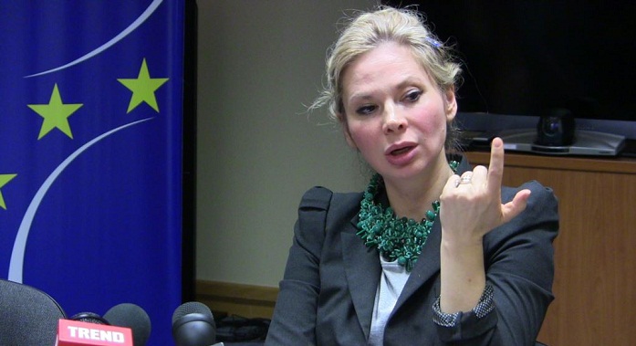 Malena Mard: L`UE se félicite de la tenue de réunions sur le Karabakh