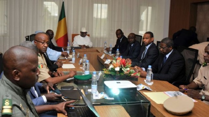 Mali attack: Gunmen kill 17 soldiers at military base