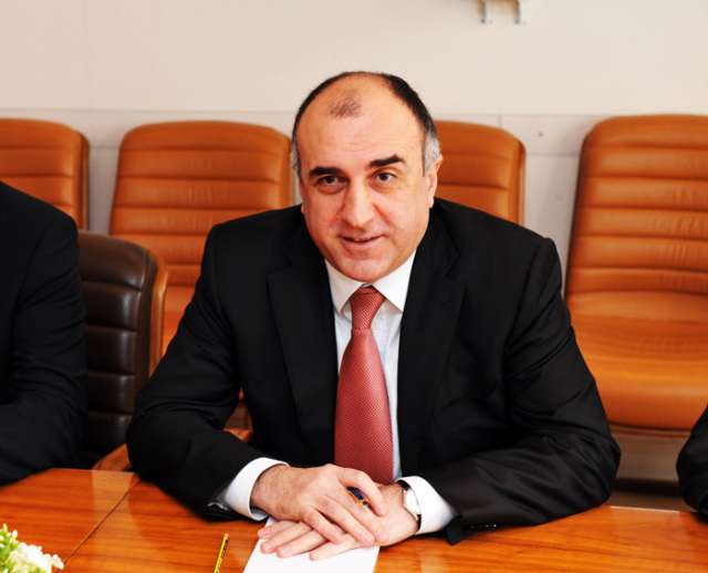 Azerbaijani FM receives incoming Hungarian ambassador