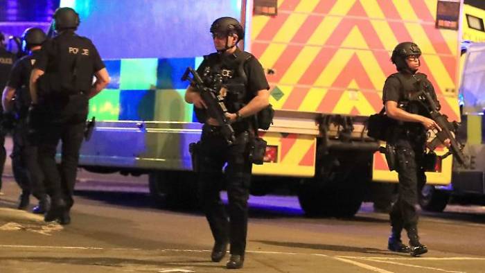 Möglicher Terroranschlag erschüttert Manchester