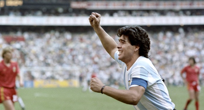 Maradona, sobre Putin: "Es un líder que juega en las grandes ligas" 