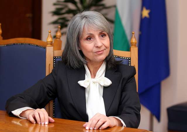 West needs to use Azerbaijan