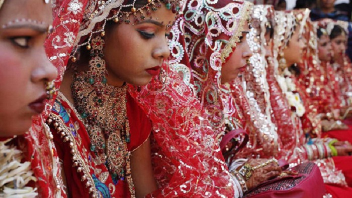 L`Inde assouplit les retraits d`argent pour les mariages