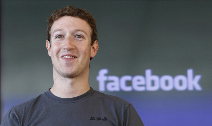 Facebook CEO Zuckerberg dines with U.S. senators in DC  