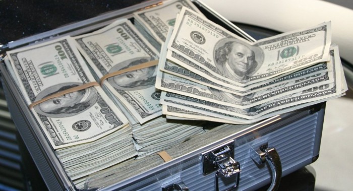 La Policía de Massachusetts descubre 20 millones de dólares dentro de una cama 