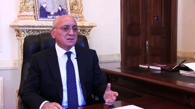 Azerbaijani delegation headed by State Committee Chairman visits France