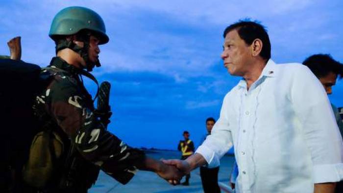 Le président philippin prêt à tuer les criminels lui-même