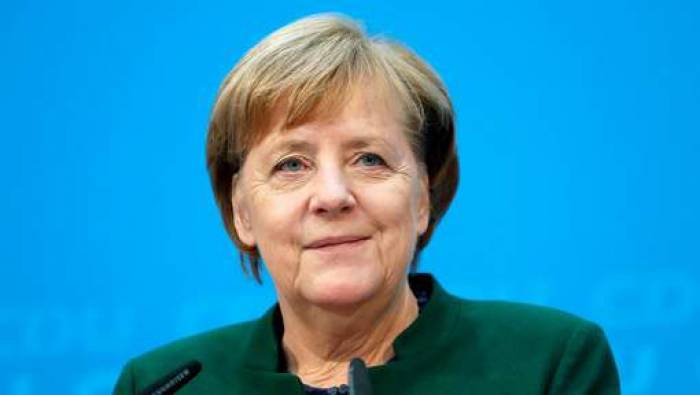 Merkel officialise sa volonté de négocier avec les sociaux-démocrates