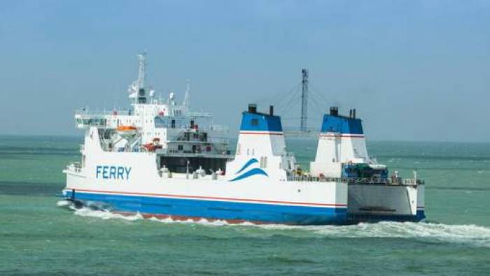 Un ferry s'échoue dans le port de Calais, pas de blessés