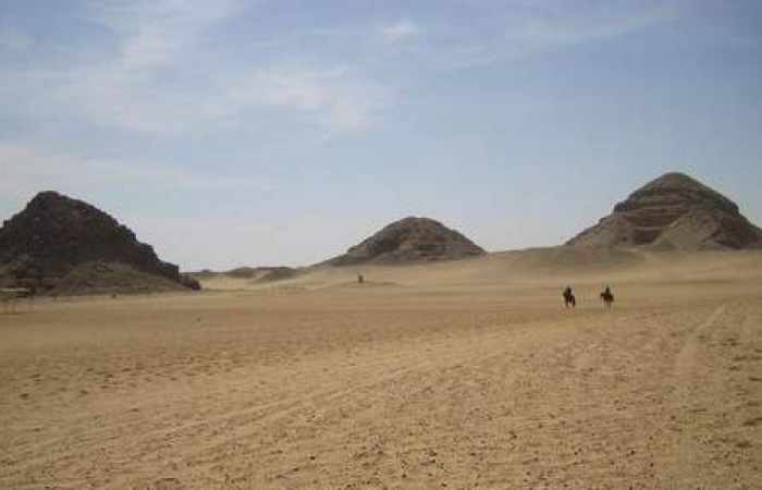 Les restes d'une pyramide vieille de 3.700 ans découverts en Egypte, "en bon état"